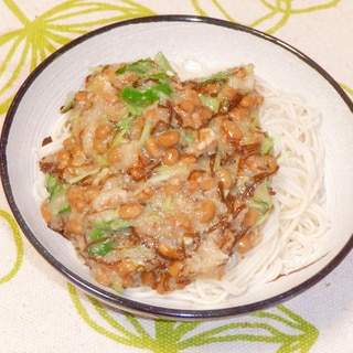 もずくおろし納豆でぶっかけ素麺